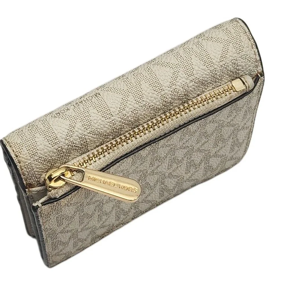Michael Kors Wallet Beige Jet Set Bifold 4.75